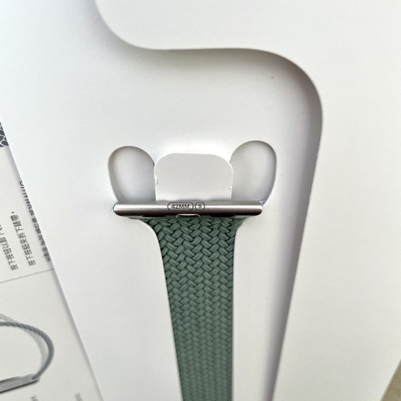 Apple Watch Braided Solo Loop Band (42mm - Green Grey - Size 5) - Picture 8 of 10